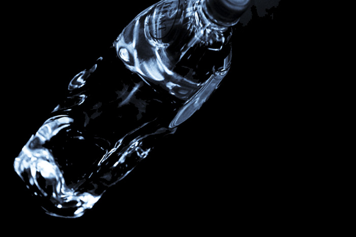 image Ty nant Water Bottle by Ross Lovegrove 2 width=